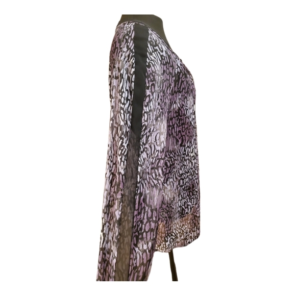 Liz Claiborne Sheer Top, XL, no belt, - Picture 3 of 8